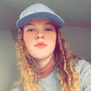 Meet your Posher, Lillian